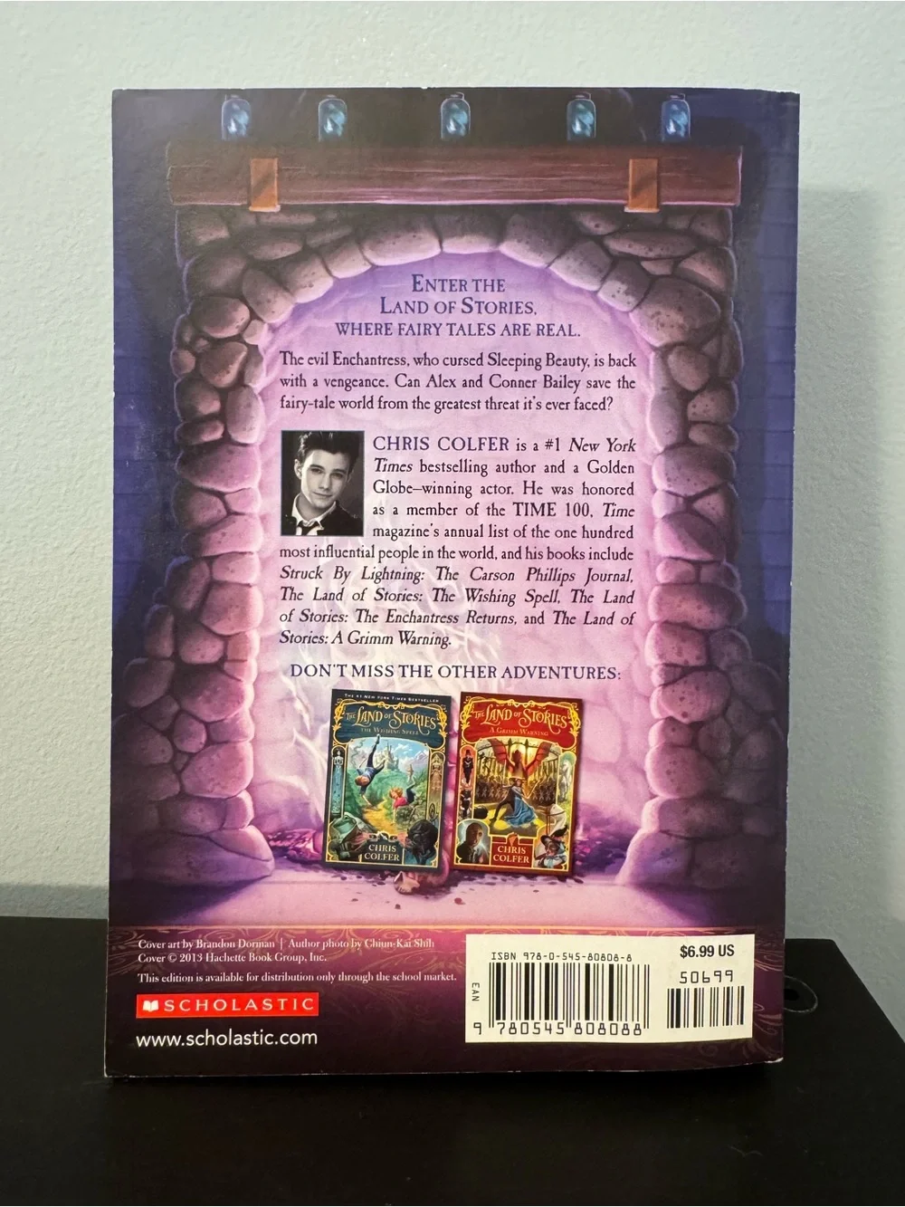 Colfer Land of Stories Books 2 & 3 Enchantress Returns, Grimm Warning paperback